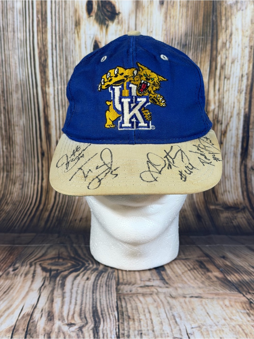 Vintage 1993-94 Kentucky Wildcats Pitino Era Signed Cap Ford Dent Brassow UK